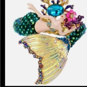 Beautiful mermaid cuff  hinged bracelet Betsy Johnson